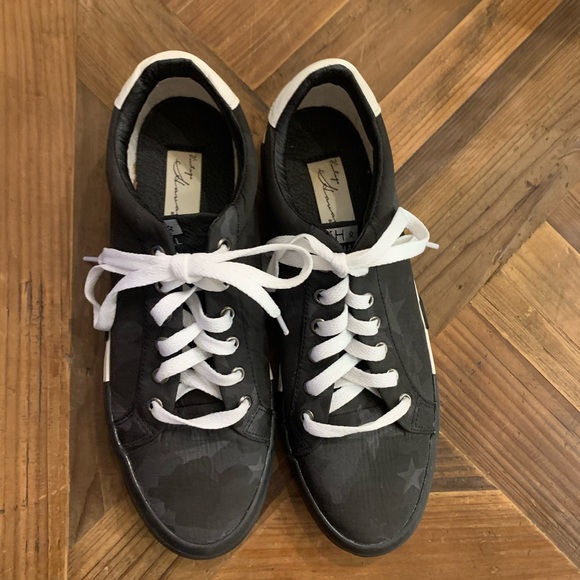 RARE Vintage Havana black stars sneakers - Picture 2 of 3